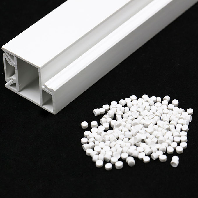 Sert 1.6g / Cm3 PVC Plastik Peletler Ekstrüzyon Profili 2