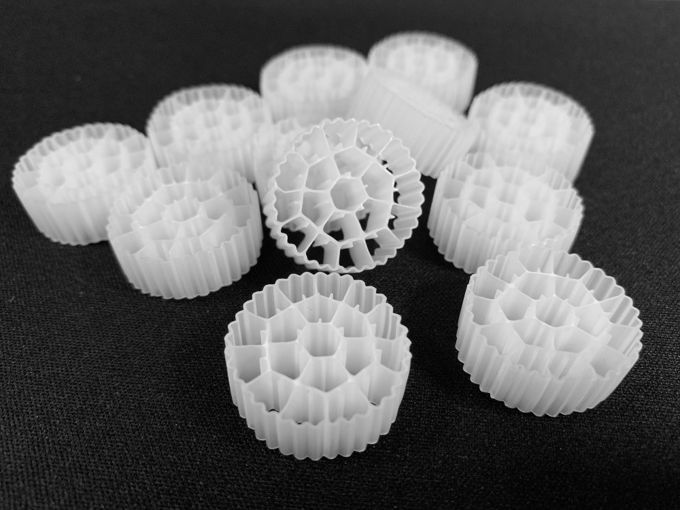 White Virgin HDPE 10X7mm K2 Filtre Besiyeri Yetiştiriciliği 1