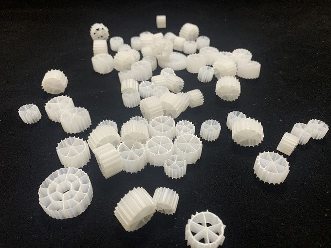 10X7mm MBBR Y3 K1 Biyo Filtre Ortam Havuzu Geniş Yüzey Alanı 1