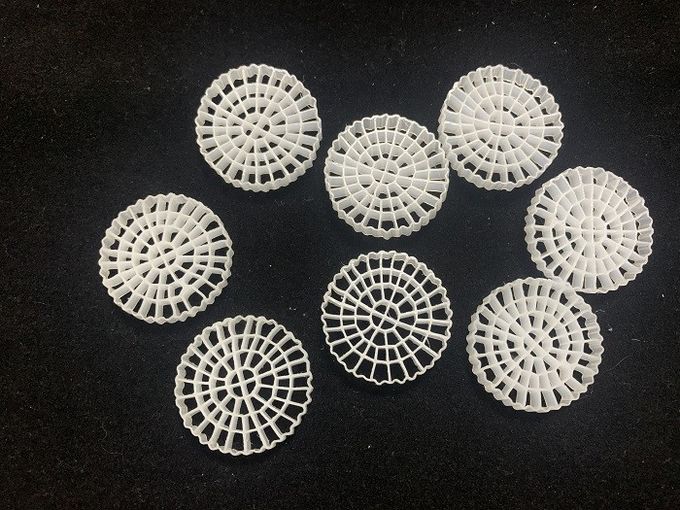 Şok Dayanımı 10X7mm MBBR Biyofiltre Ortamı 135kg / Cm3 1